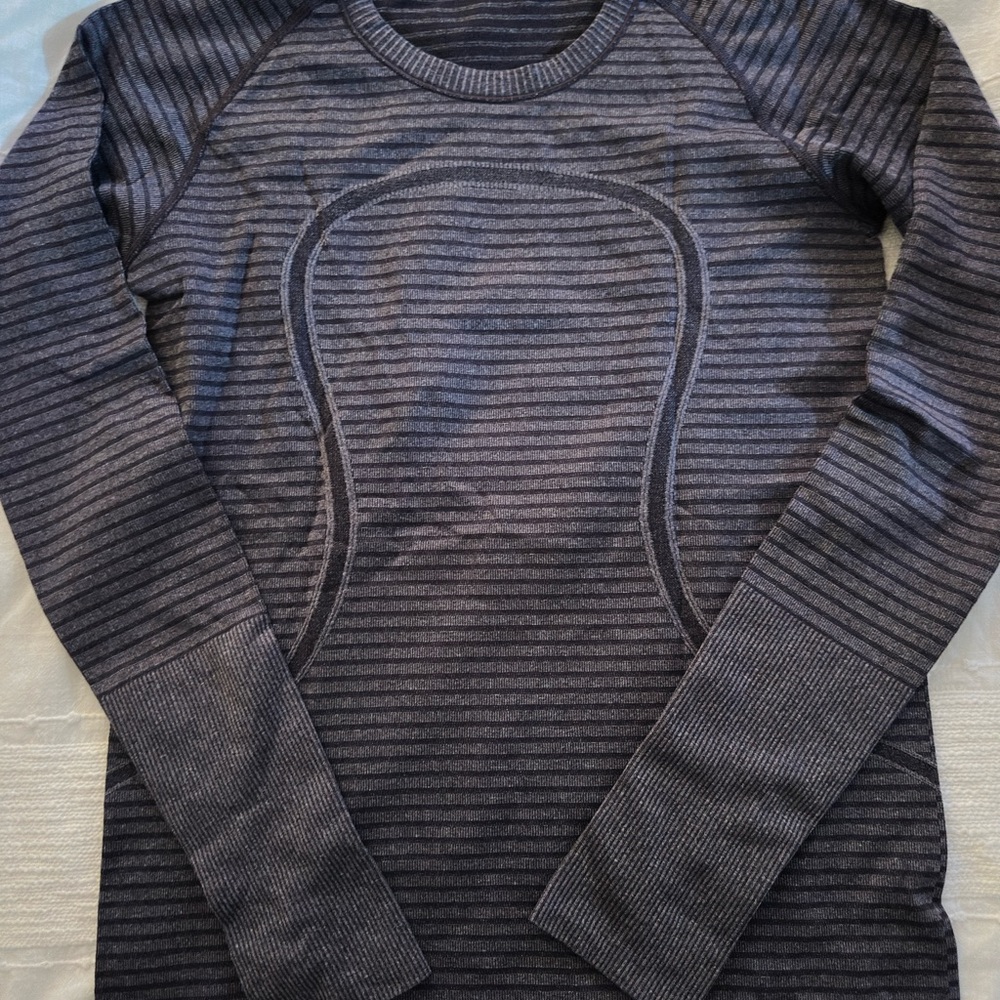 Women's Lululemon Striped Purple Long Sleeve Top